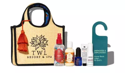 What's Inside Daily Hydrating Skincare gift set