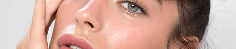 Our Guide To Lactic Acid vs. Glycolic Acid