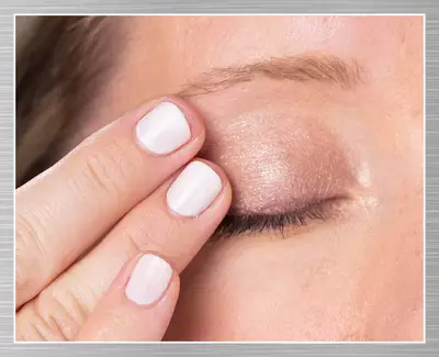 Smooth the Eyelid Eye Massage Technique