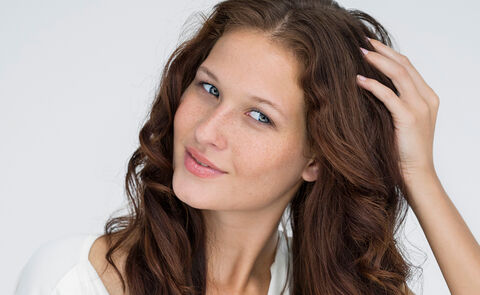 How Castor Oil Fits Into Your Beauty Routine