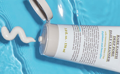 How To Exfoliate Blemish-Prone Skin
