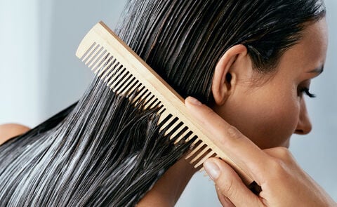 Moisturize Parched Strands With This Routine For Dry Hair