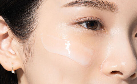 How Glycerin and Hyaluronic Acid Differ
