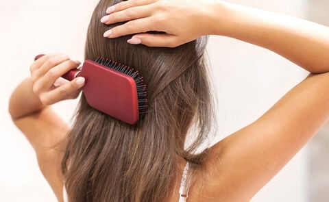 4 Tips For Managing Greasy Hair