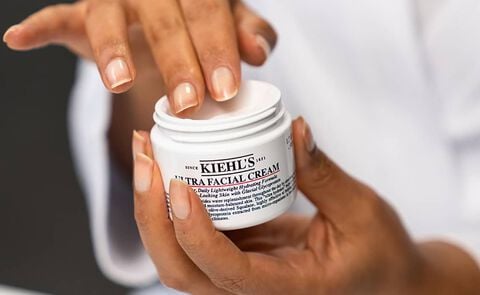 How Much Lotion or Moisturizer Should You Apply?