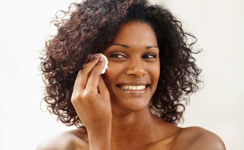 How To Prep Your Skin For Applying Makeup
