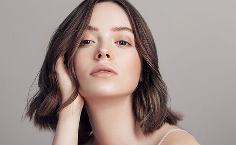 How To Manage Dandruff and Flakes, According To Kiehl’s Experts